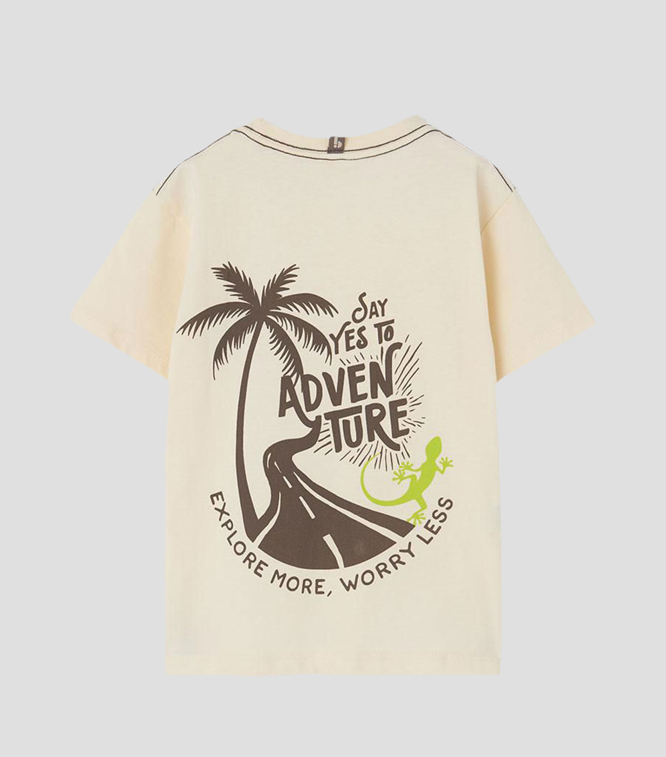 Playera cuello redondo manga corta estampada Niño